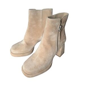 Steve Madden Tan Suede Boots-NWT- Size 8.5-party clique